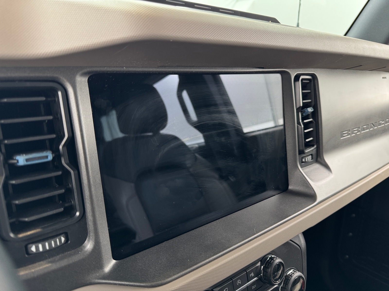Thumbnail: 2024 Ford Bronco - 3