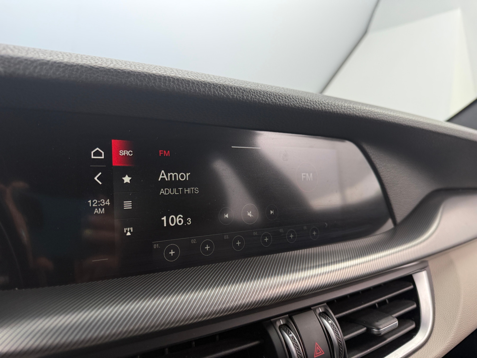 Thumbnail: 2021 Alfa Romeo Stelvio - 3