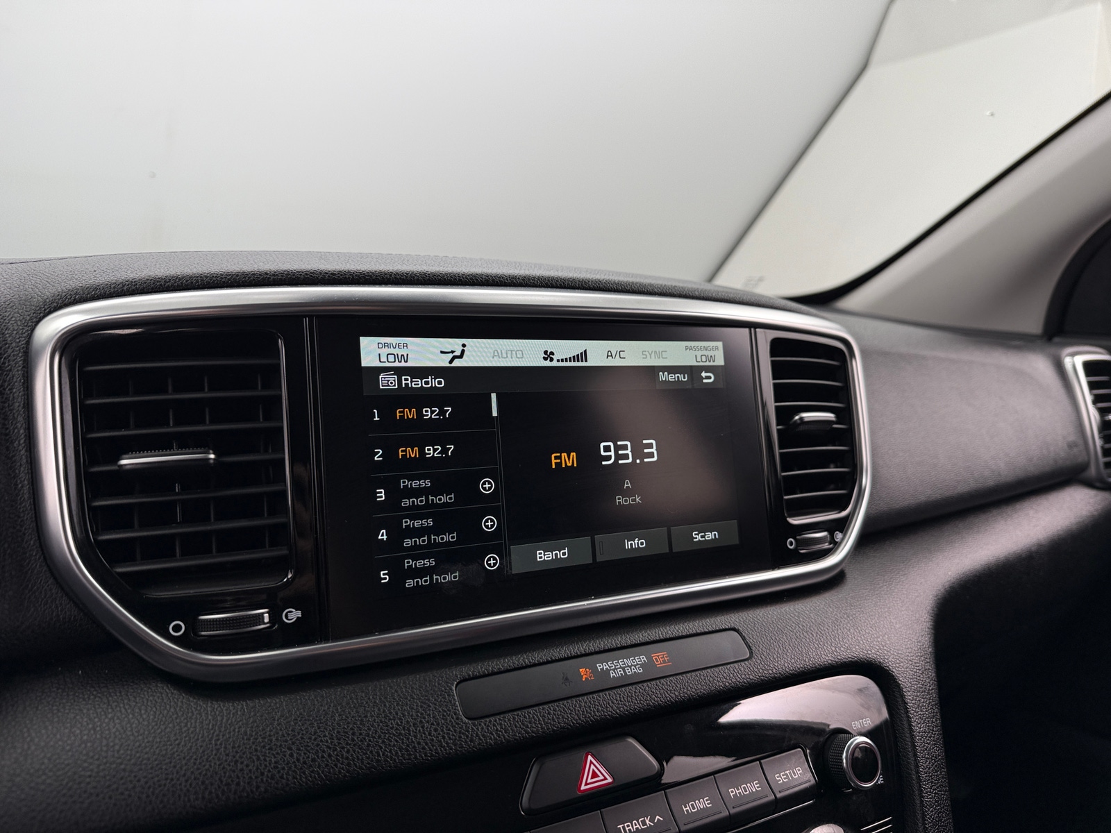 Thumbnail: 2021 Kia Sportage - 3