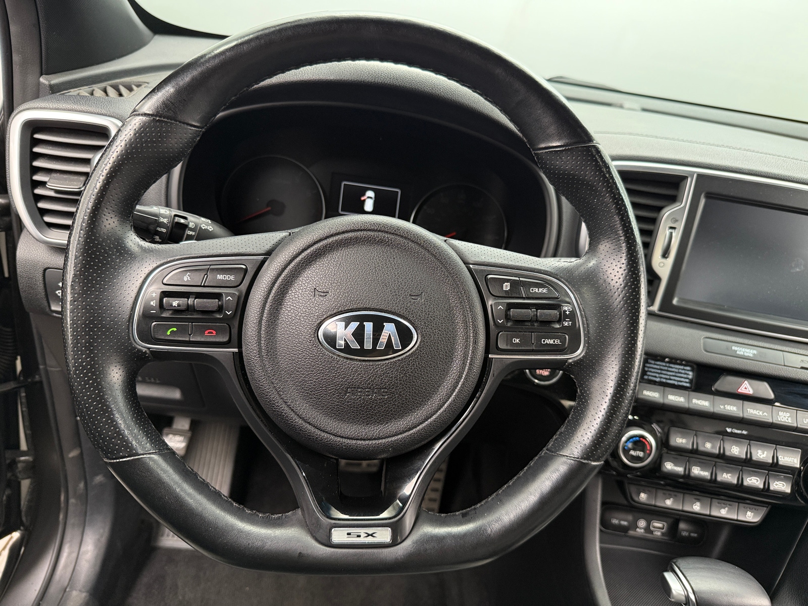 Thumbnail: 2017 Kia Sportage - 4