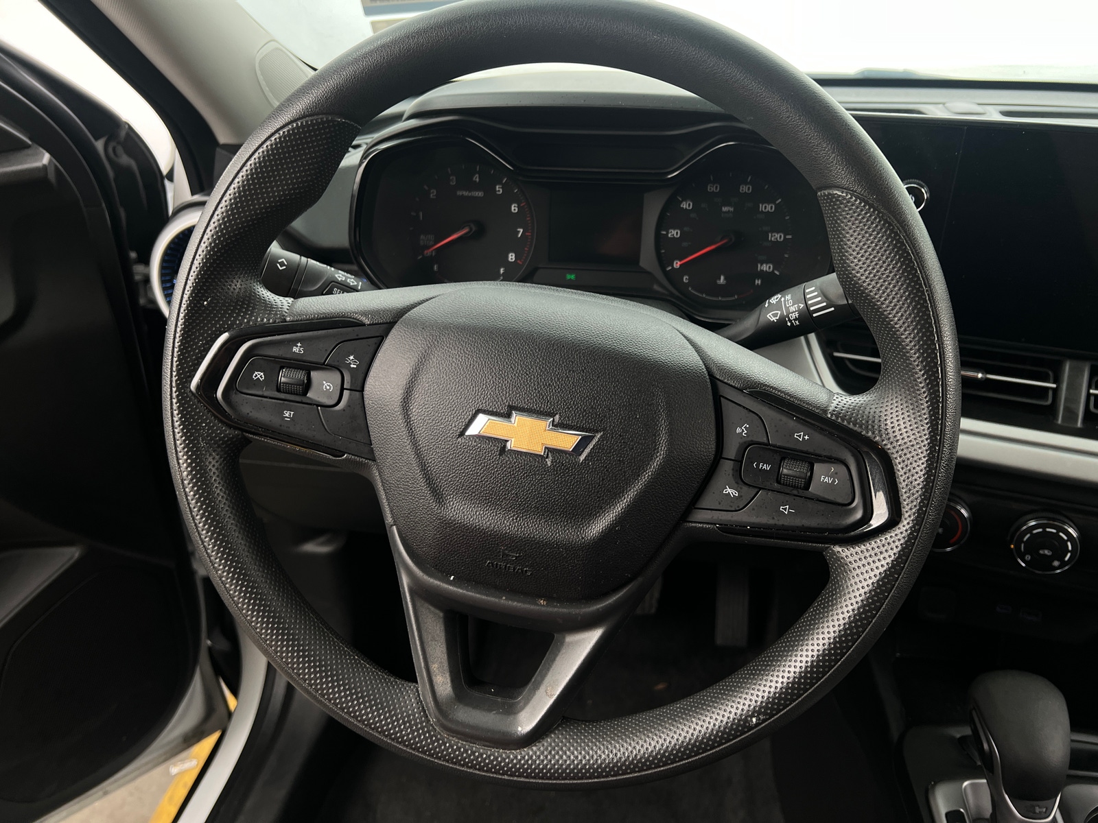 Thumbnail: 2024 Chevrolet Trax - 5