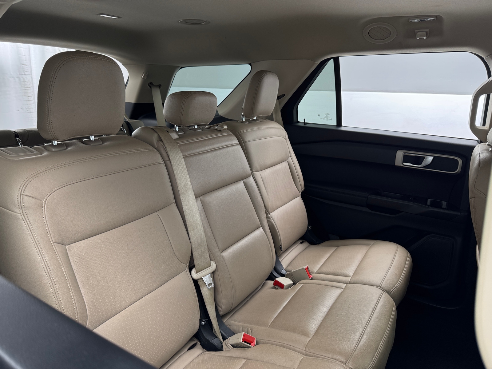 Thumbnail: 2021 Ford Explorer - 6