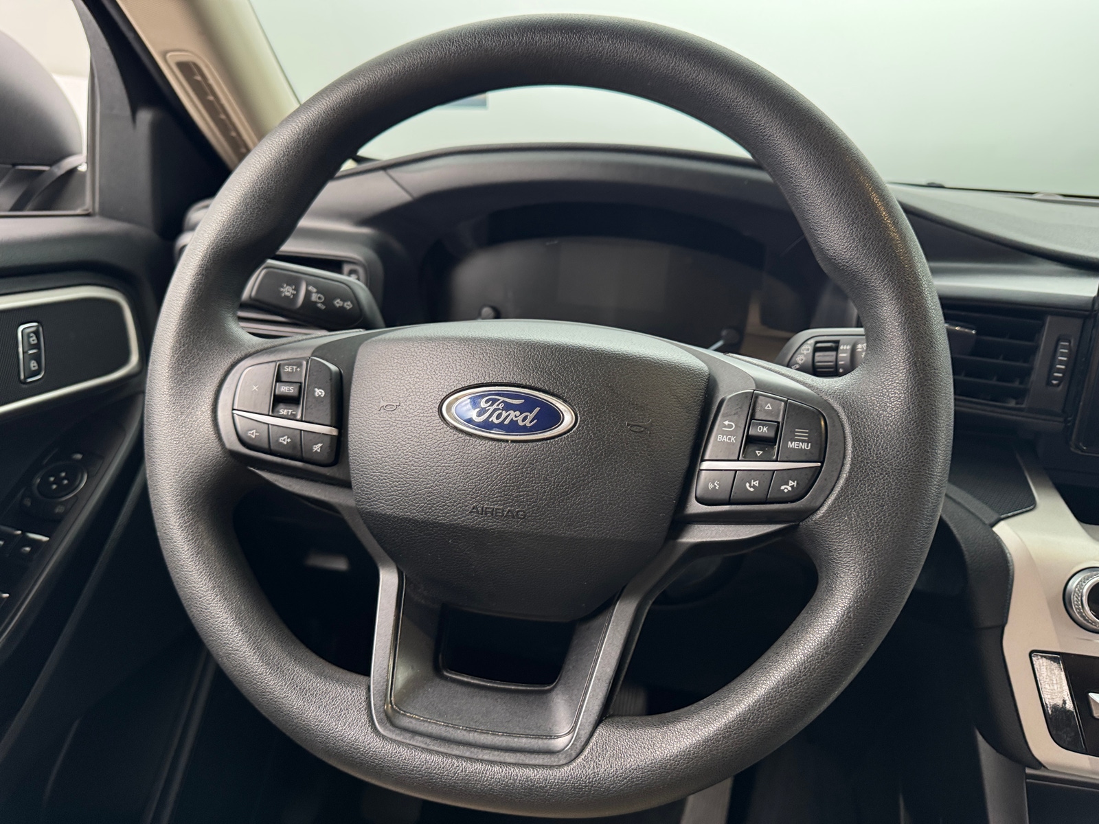 Thumbnail: 2021 Ford Explorer - 5