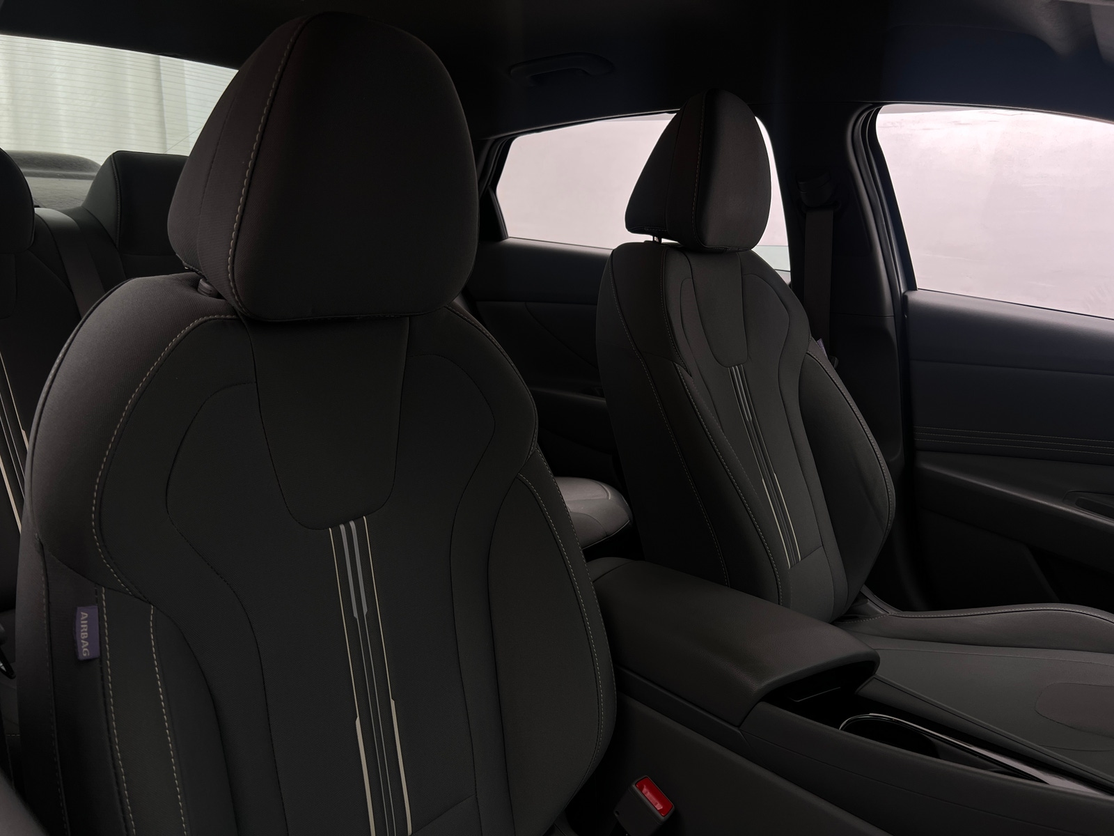 Thumbnail: 2022 Hyundai Elantra - 2