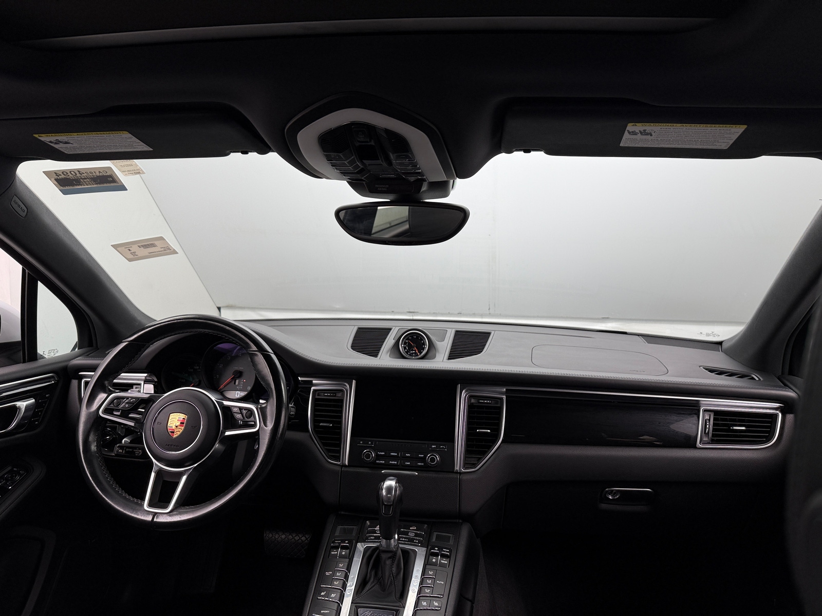 Thumbnail: 2018 Porsche Macan - 2
