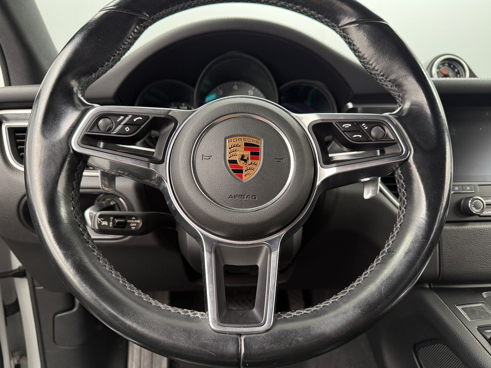 Thumbnail: 2018 Porsche Macan - 4