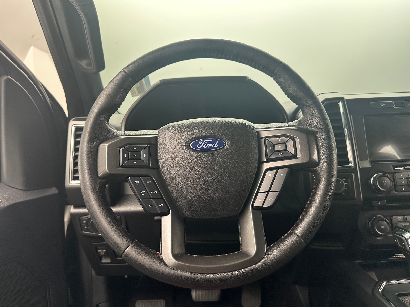 Thumbnail: 2017 Ford Econoline - 5