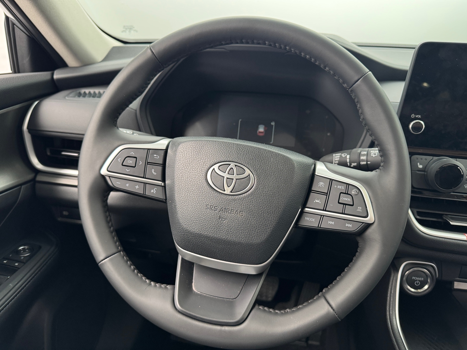 Thumbnail: 2025 Toyota Grand Highlander - 4