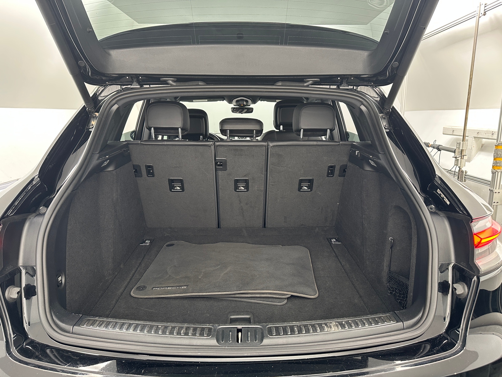 Thumbnail: 2019 Porsche Macan - 6
