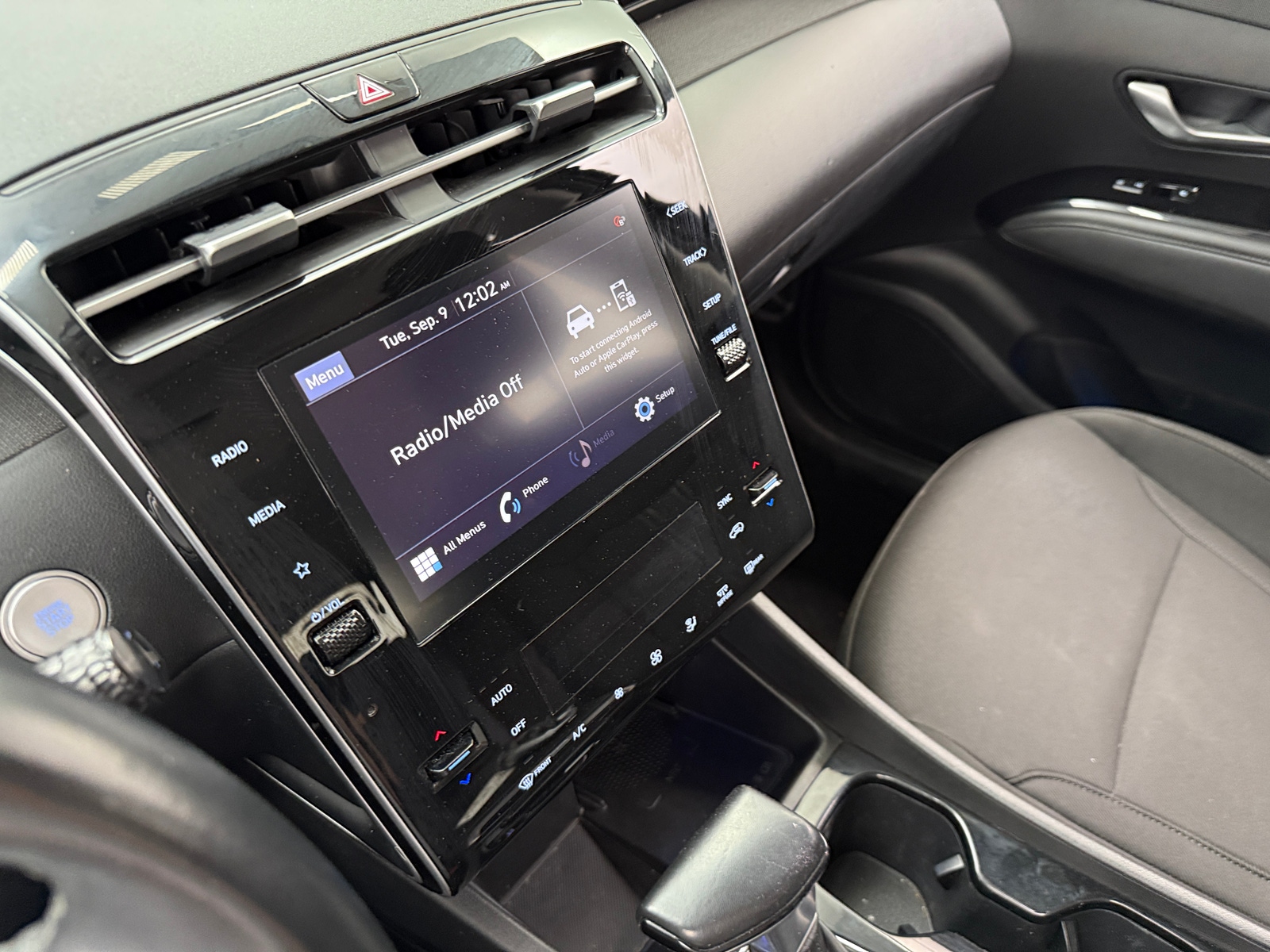 Thumbnail: 2022 Hyundai Tucson - 4
