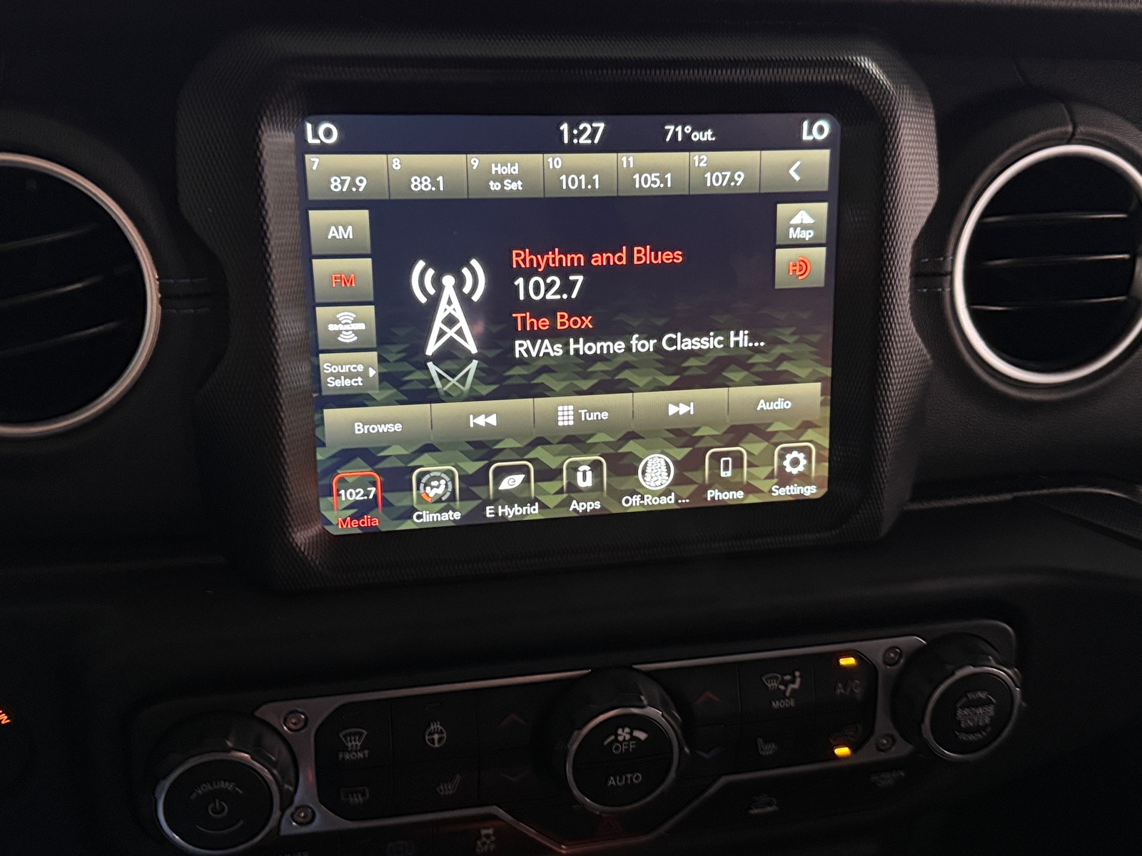 Thumbnail: 2022 Jeep Wrangler - 4