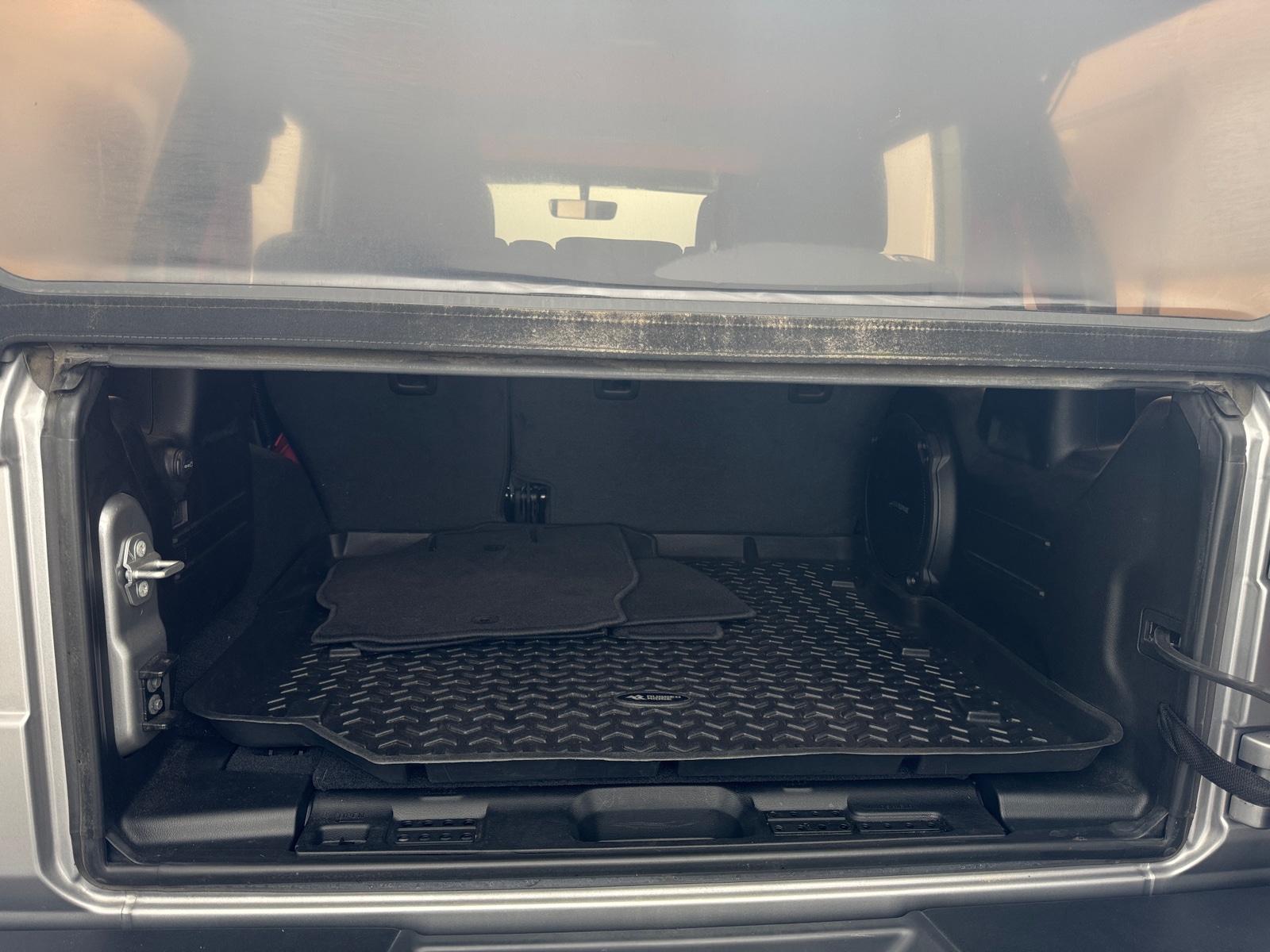 Thumbnail: 2020 Jeep Wrangler - 7