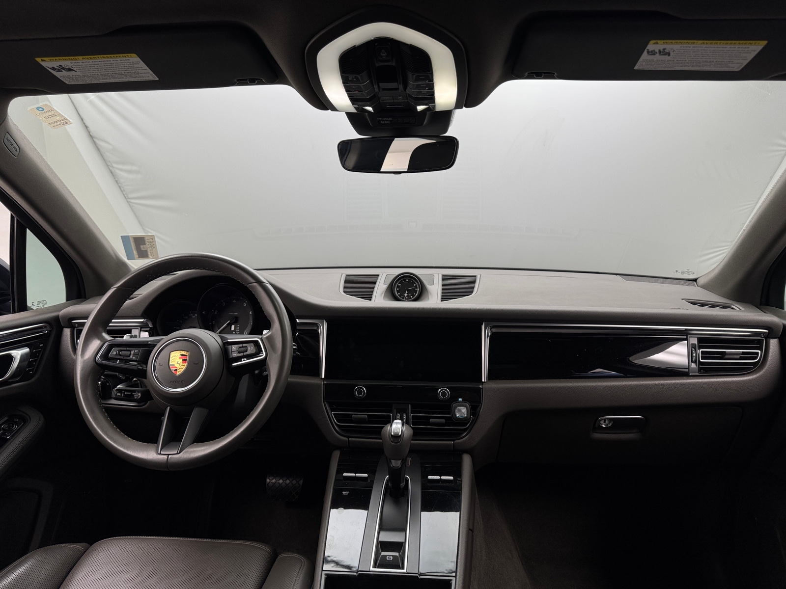 Thumbnail: 2023 Porsche Macan - 2