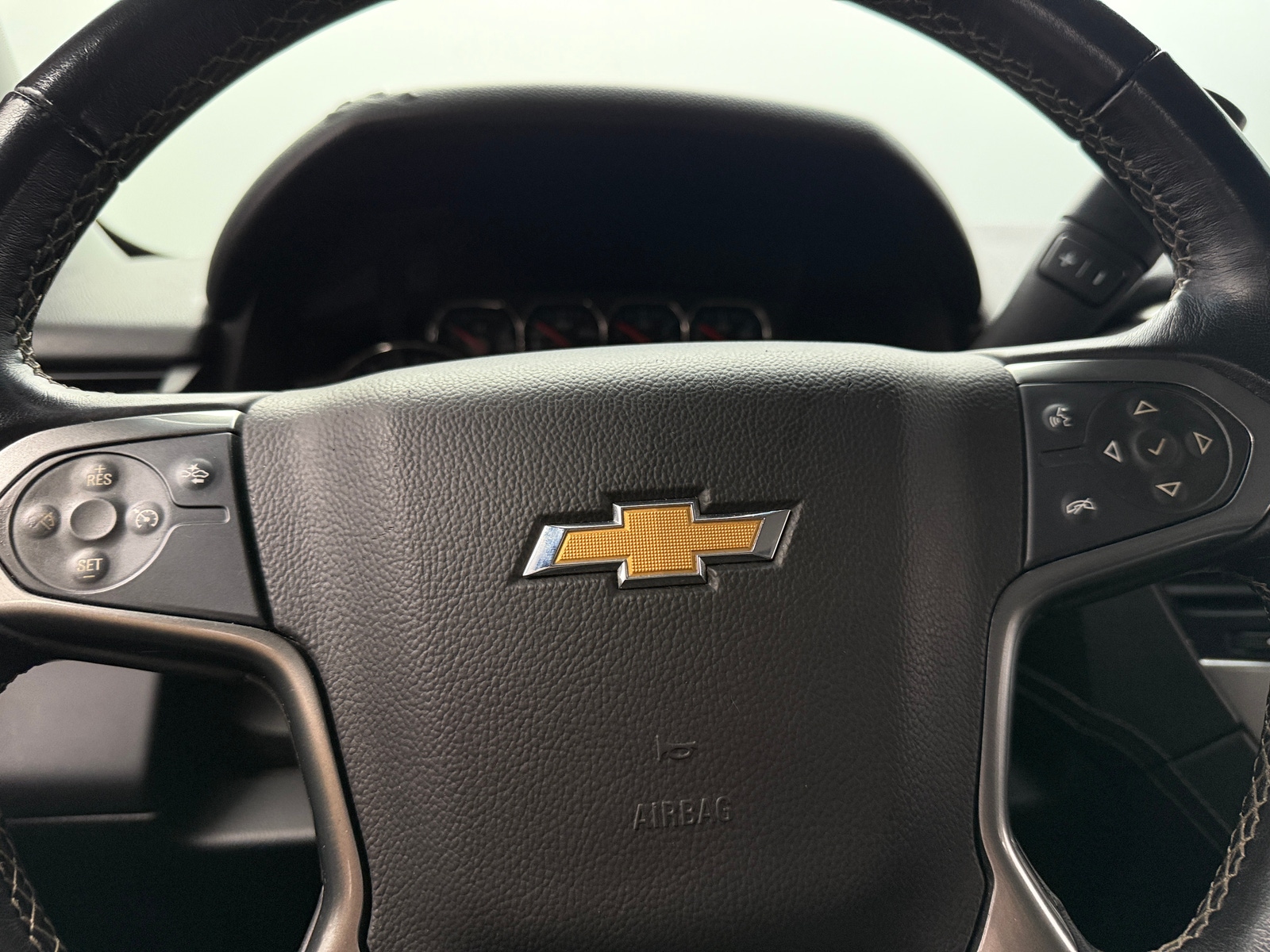 Thumbnail: 2020 Chevrolet Suburban - 4