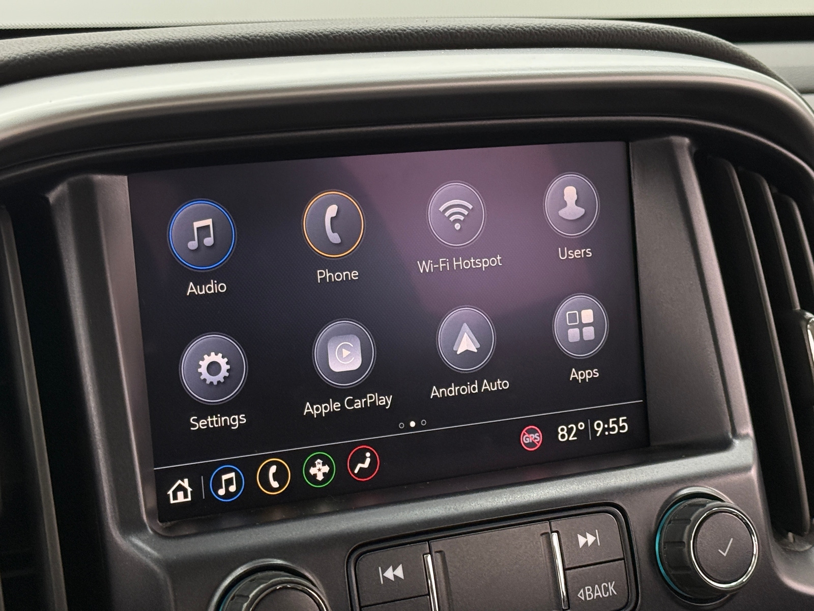 Thumbnail: 2020 Chevrolet Colorado - 3