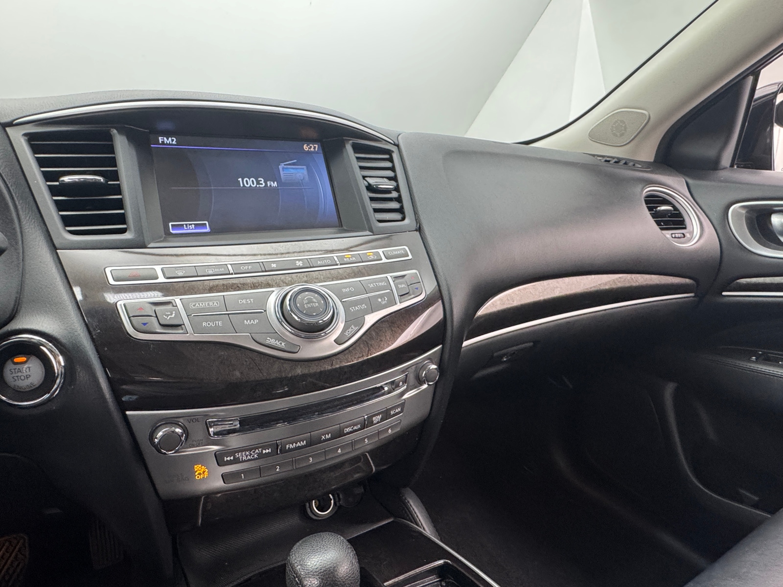 Thumbnail: 2015 INFINITI QX60 - 3