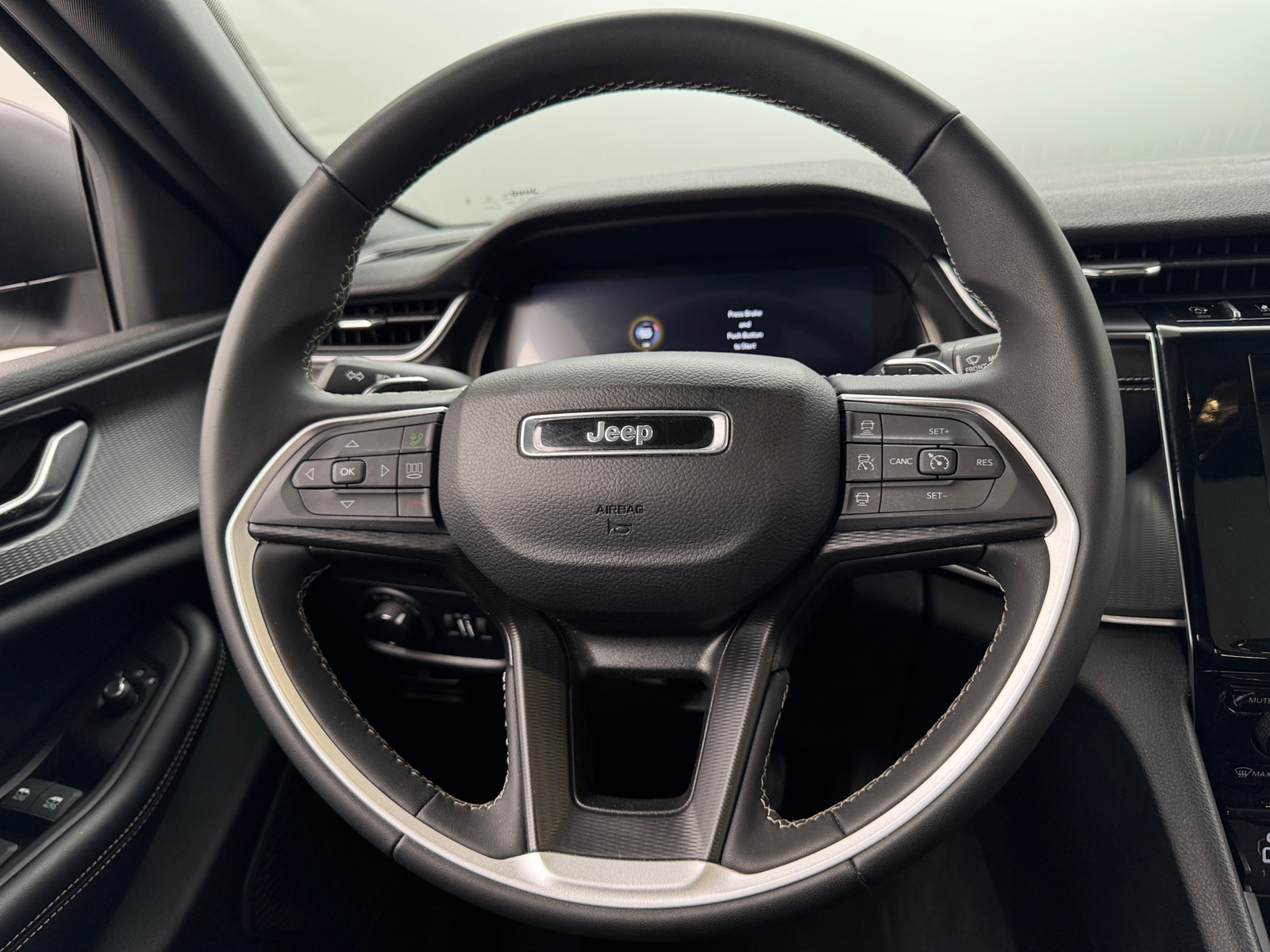 Thumbnail: 2024 Jeep Grand Cherokee - 5