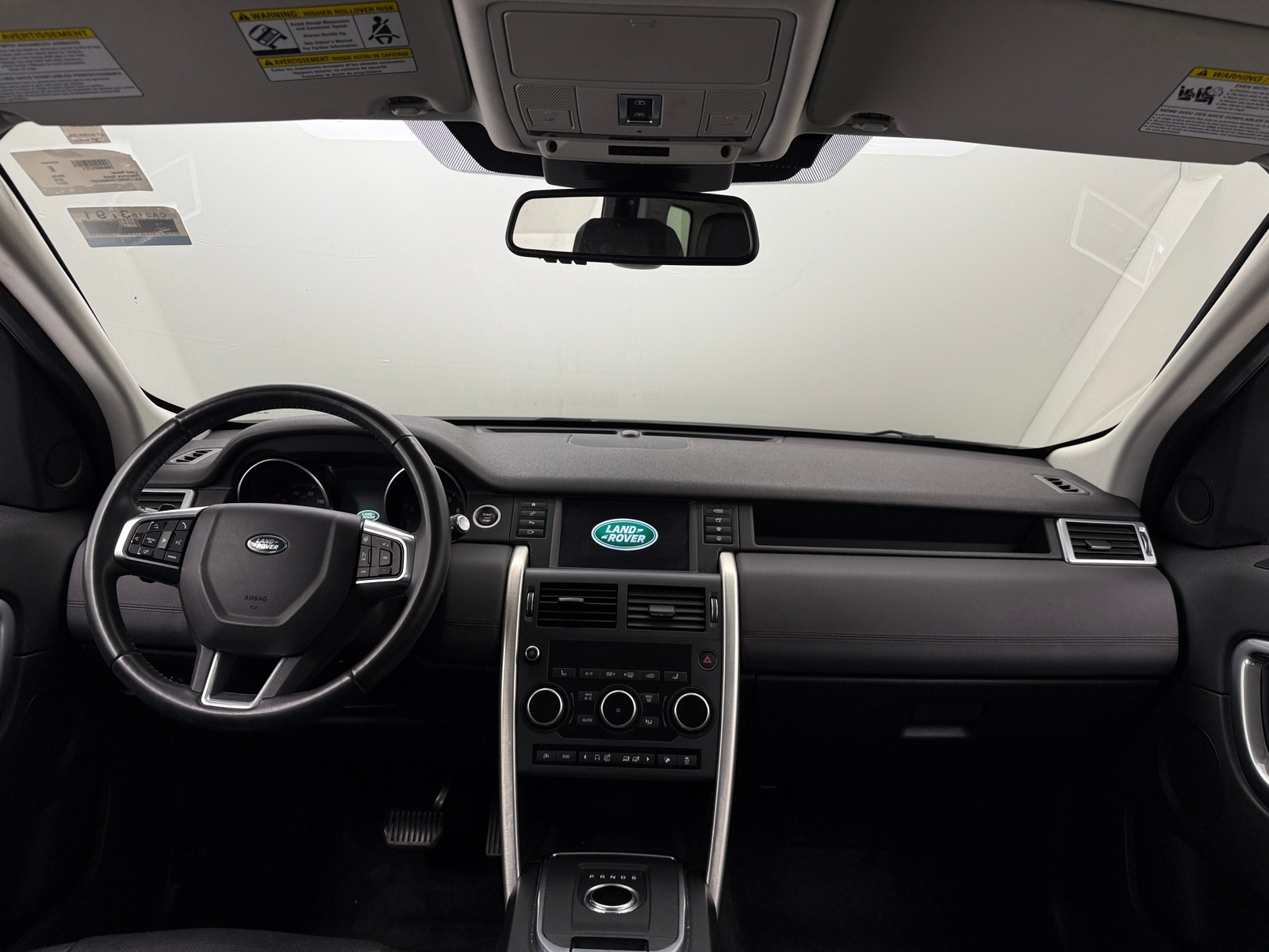 Thumbnail: 2017 Land Rover Discovery Sport - 2
