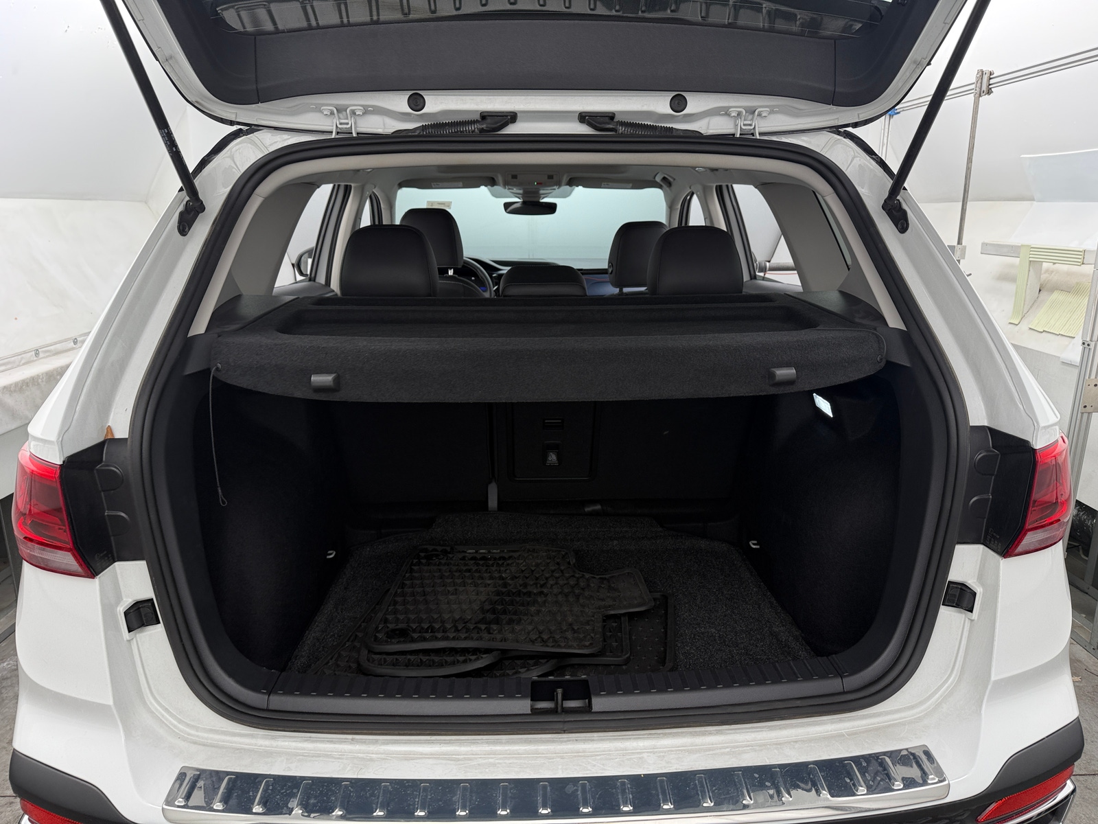 Thumbnail: 2024 Volkswagen Taos - 6