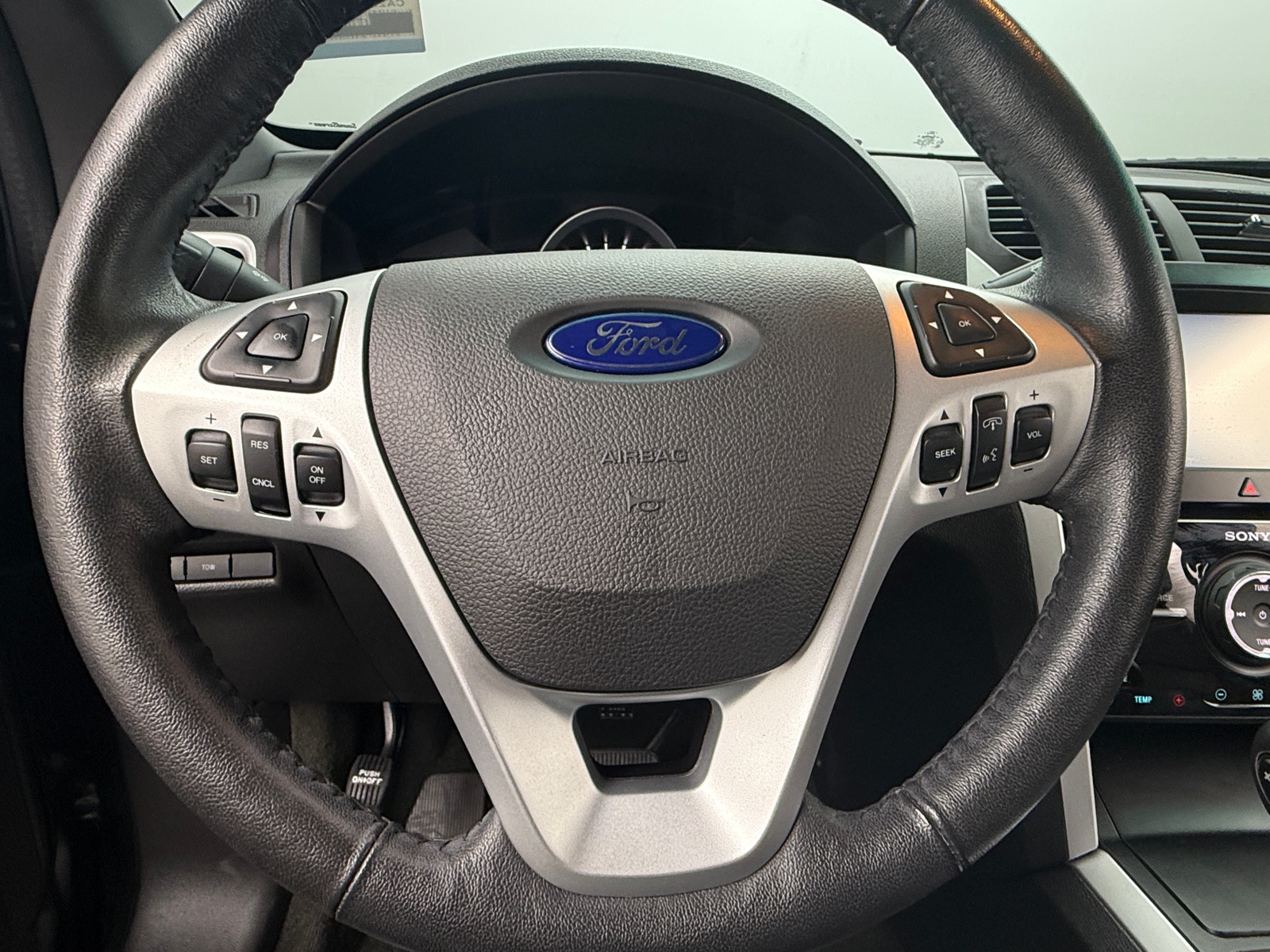 Thumbnail: 2014 Ford Explorer - 4