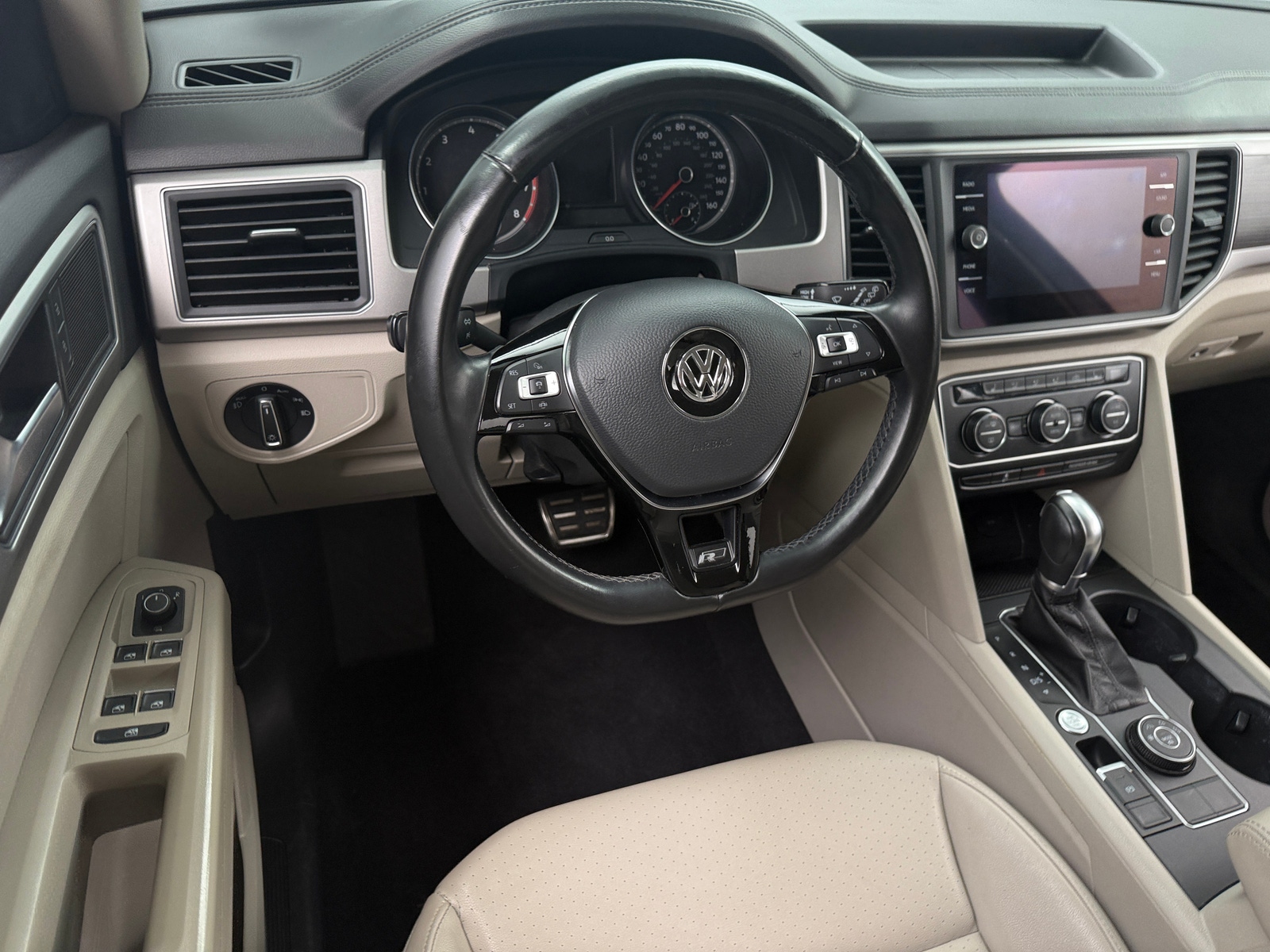 Thumbnail: 2019 Volkswagen Atlas - 4