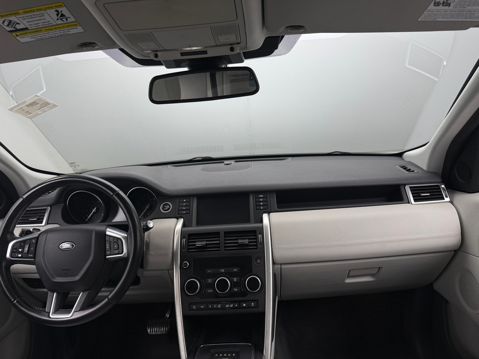 Thumbnail: 2018 Land Rover Discovery Sport - 2