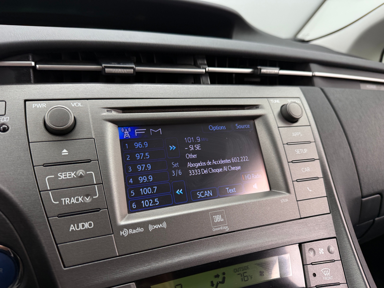 Thumbnail: 2015 Toyota Prius - 4