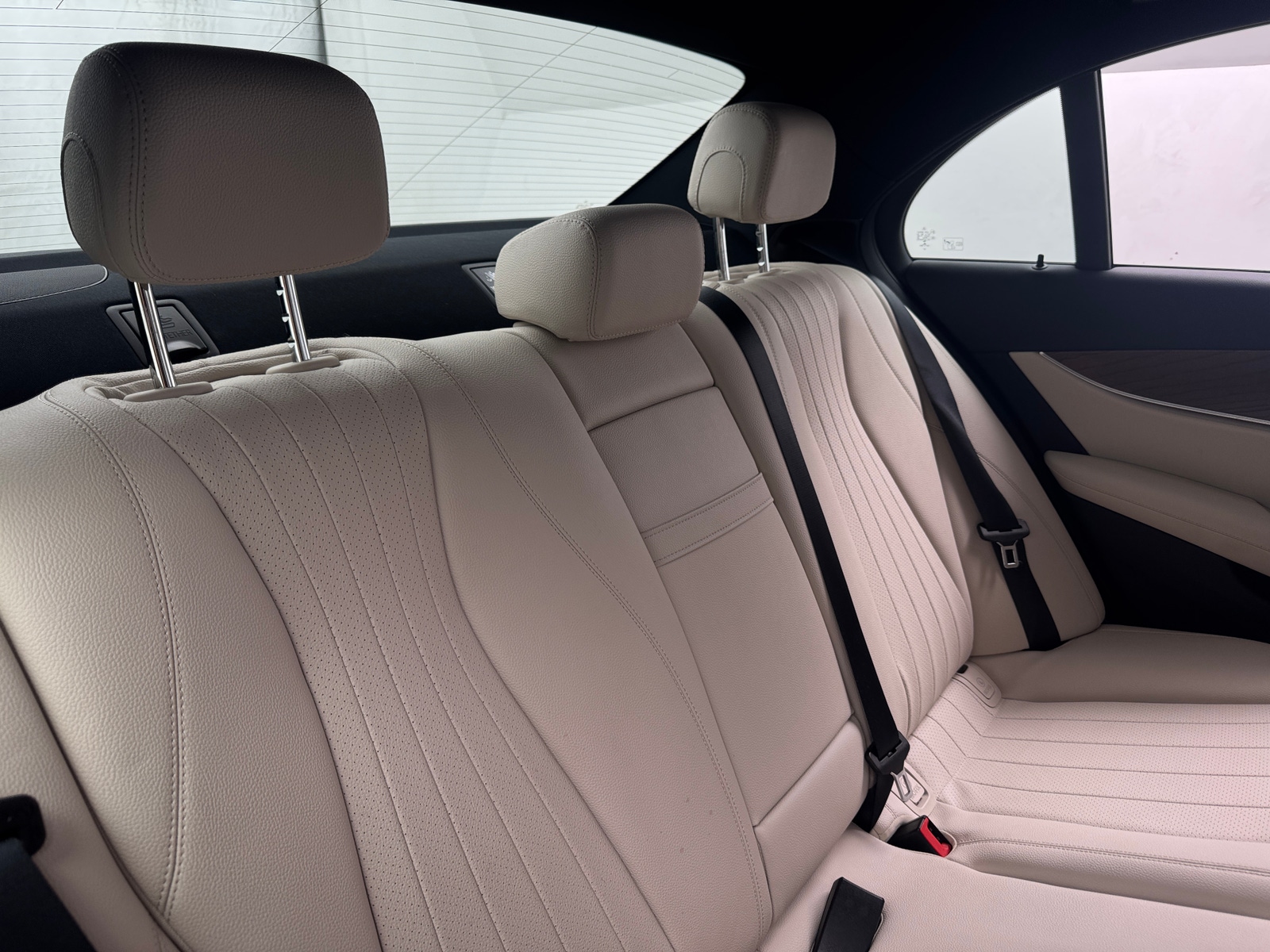 Thumbnail: 2021 Mercedes-Benz E-Class - 5