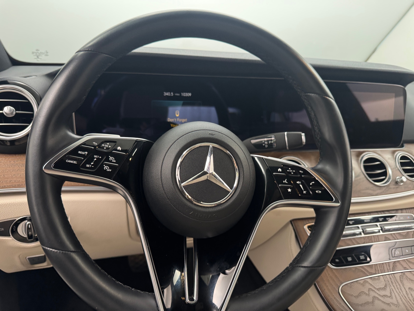 Thumbnail: 2021 Mercedes-Benz E-Class - 4