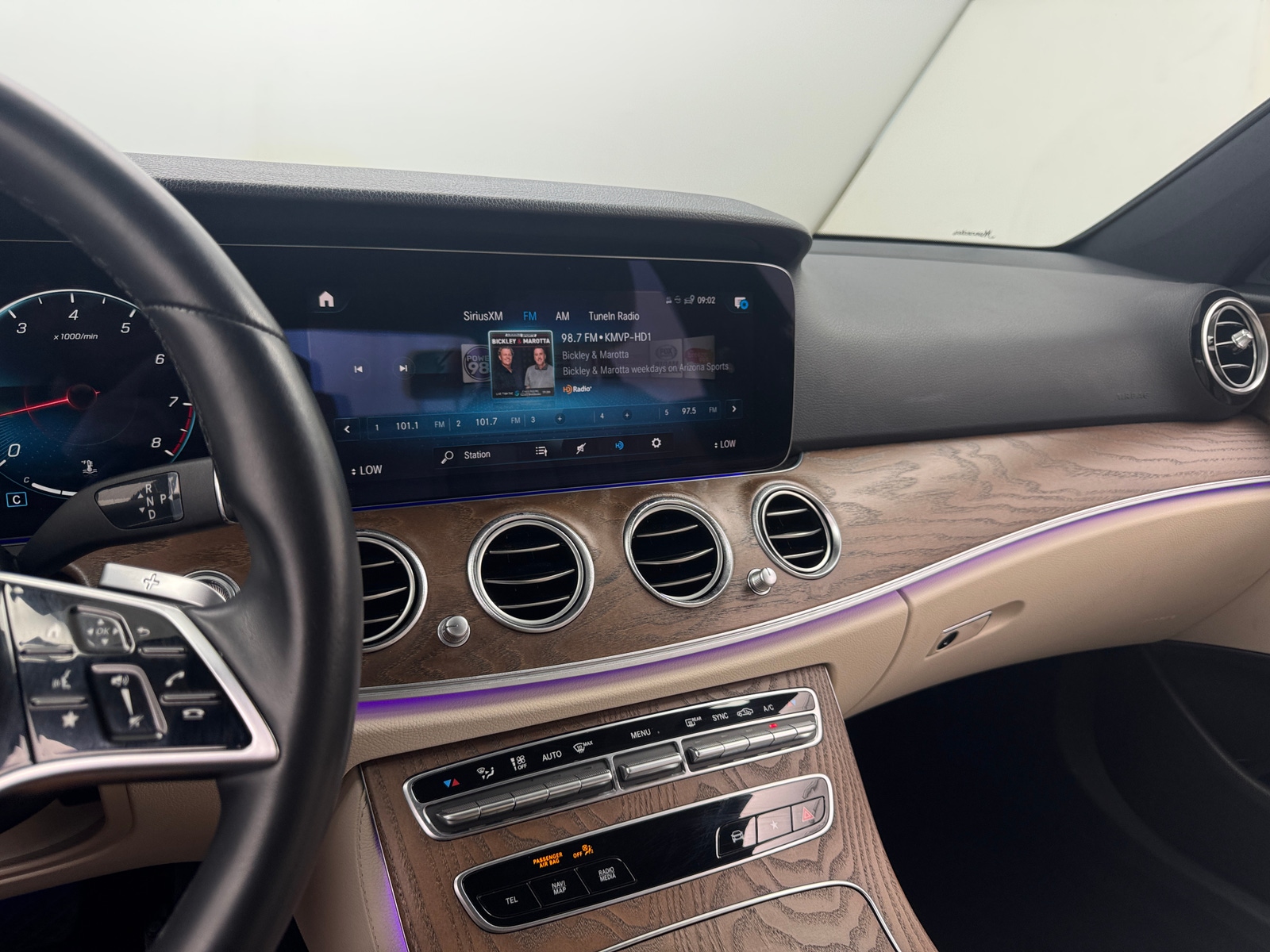 Thumbnail: 2021 Mercedes-Benz E-Class - 3