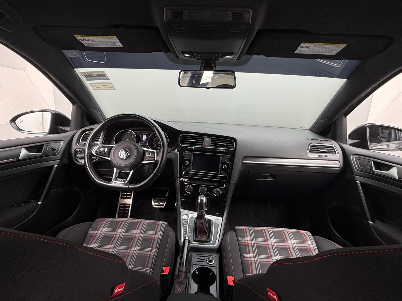 Thumbnail: 2019 Volkswagen Golf - 3