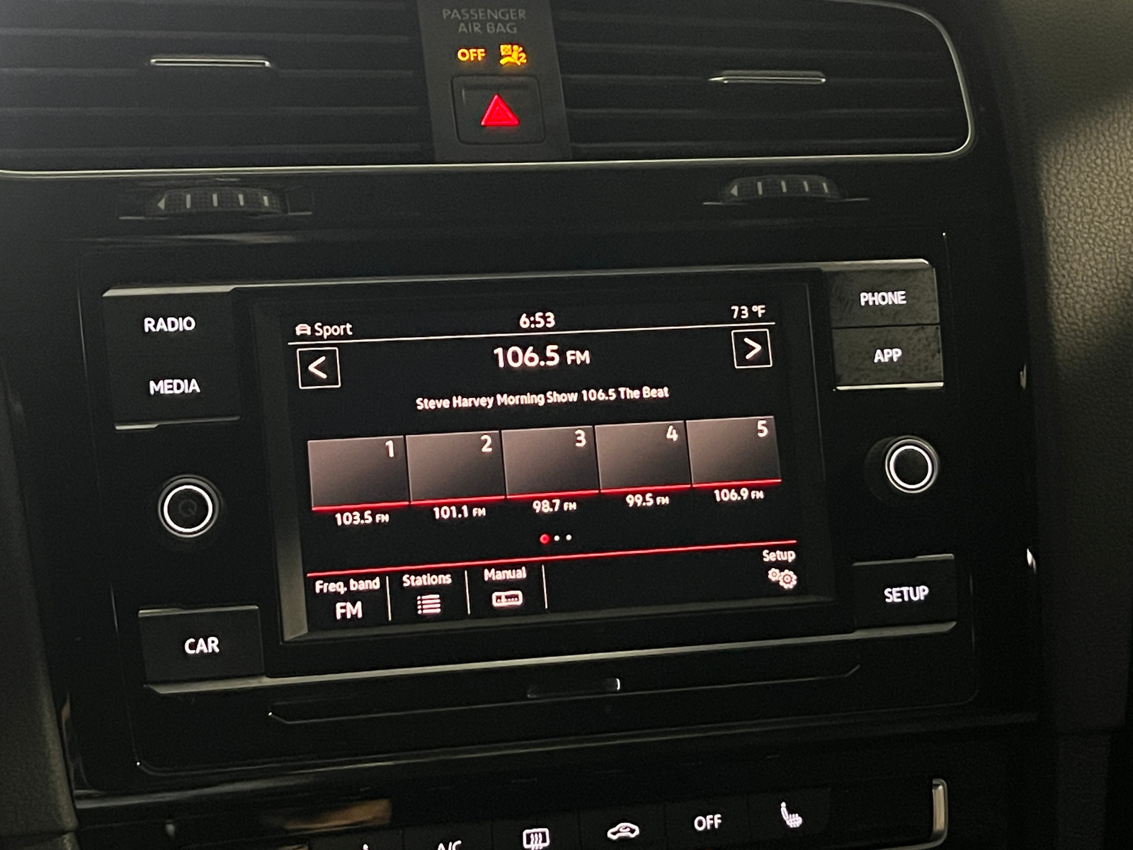 Thumbnail: 2019 Volkswagen Golf - 4