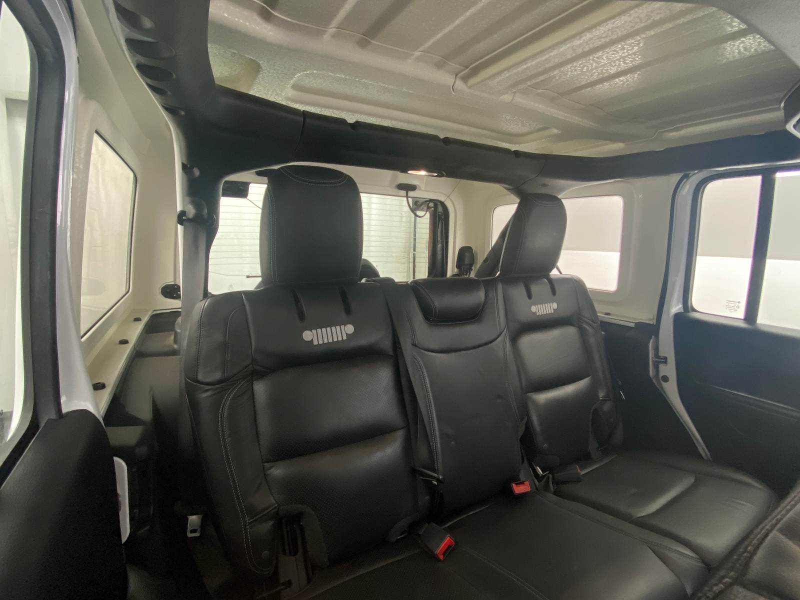 Thumbnail: 2019 Jeep Wrangler - 5