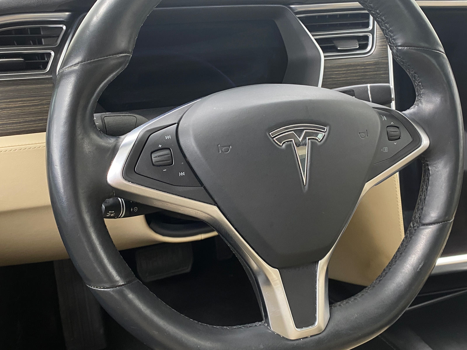 Thumbnail: 2016 Tesla Model S - 4