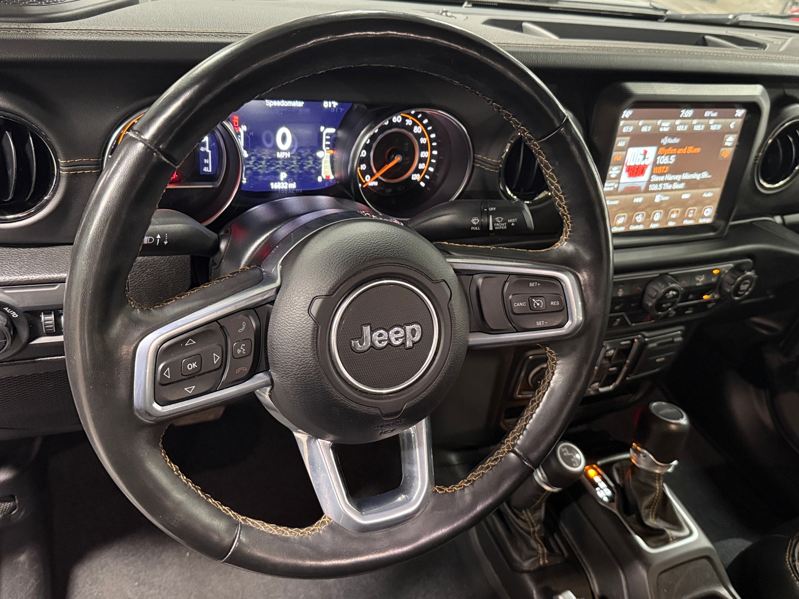 Thumbnail: 2022 Jeep Gladiator - 4