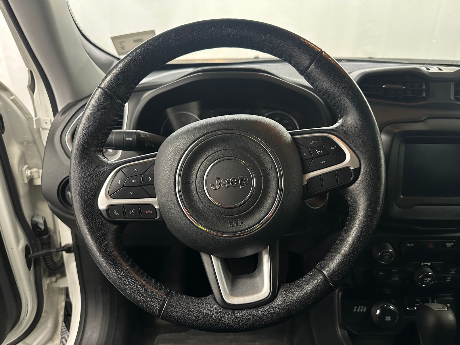 Thumbnail: 2018 Jeep Renegade - 5