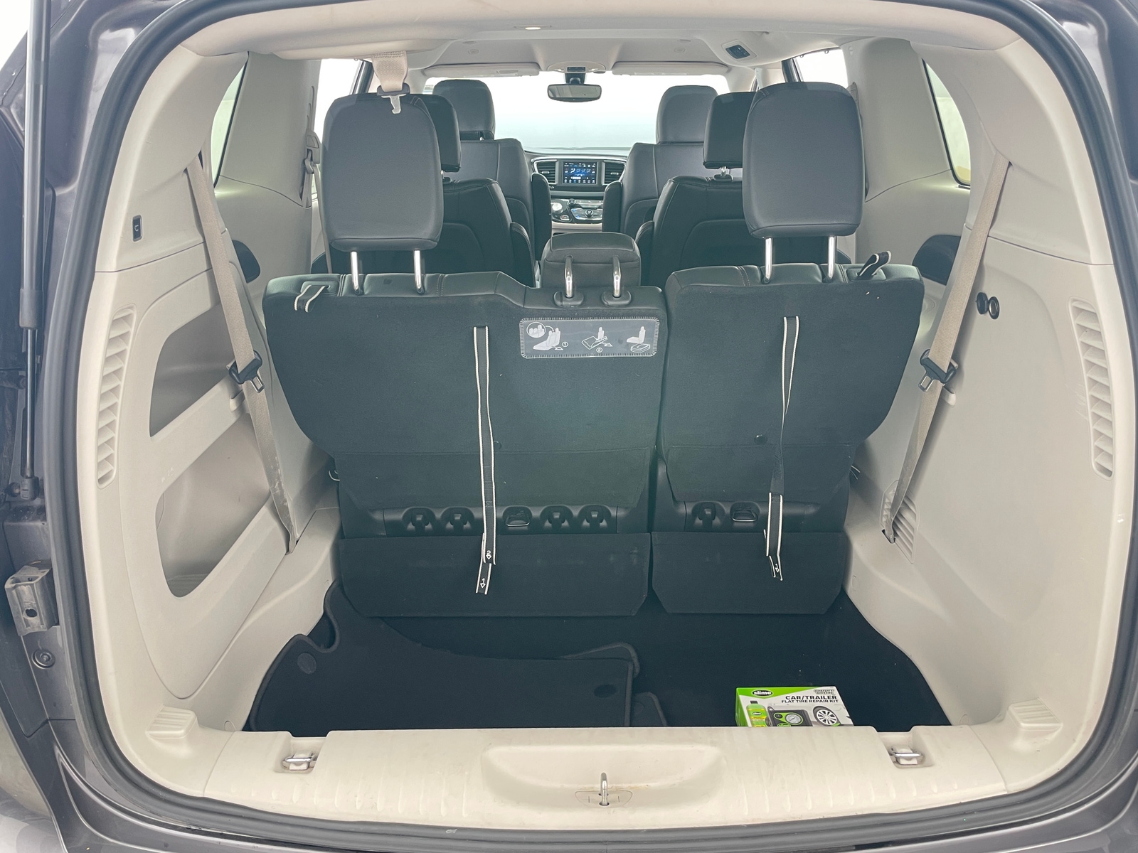 Thumbnail: 2020 Chrysler Pacifica - 6