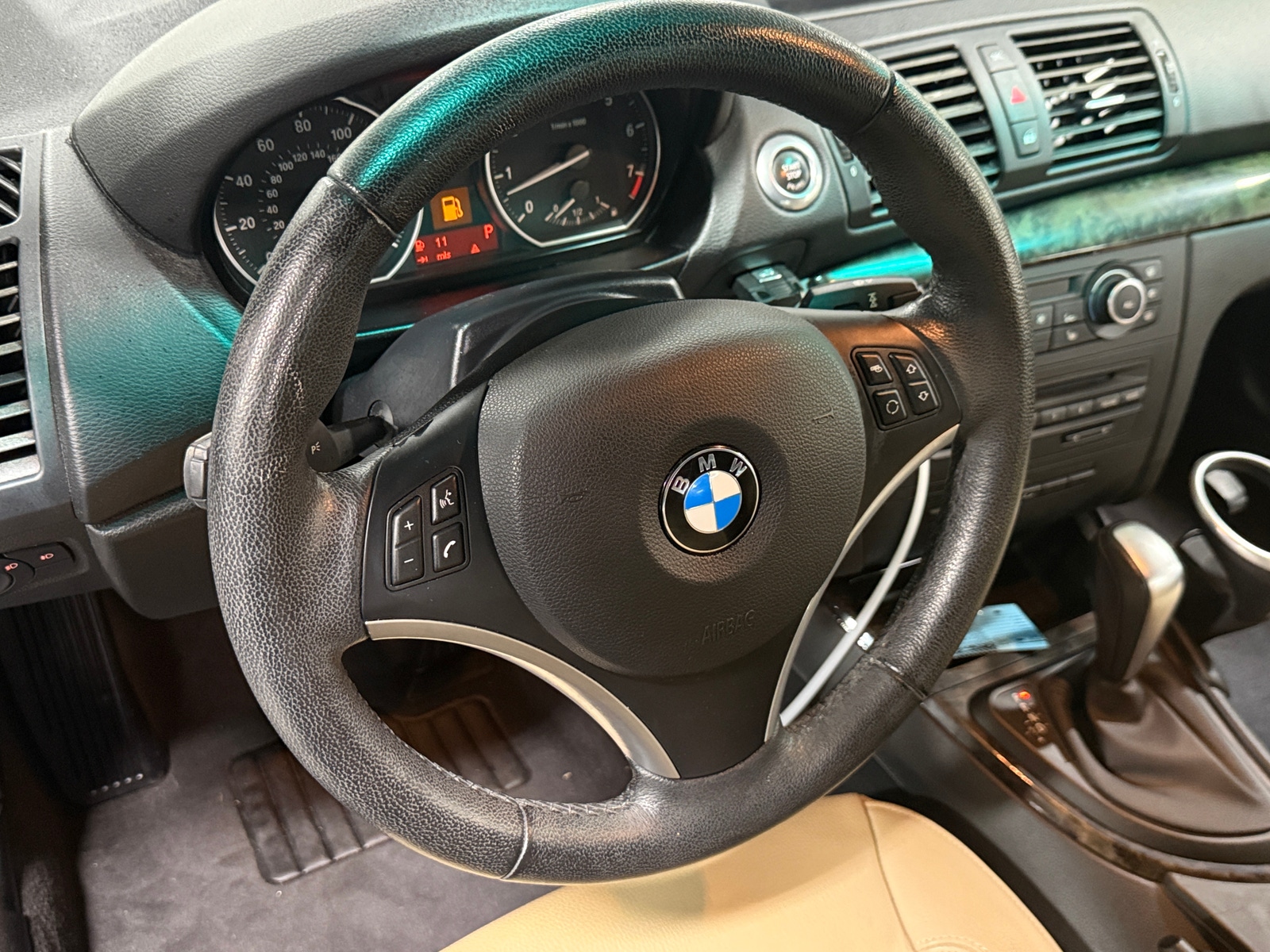 Thumbnail: 2011 BMW 1 Series - 4
