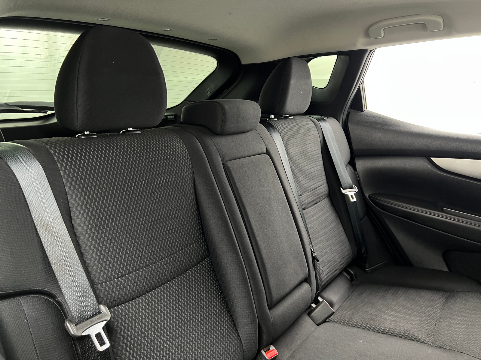 Thumbnail: 2020 Nissan Rogue Sport - 6