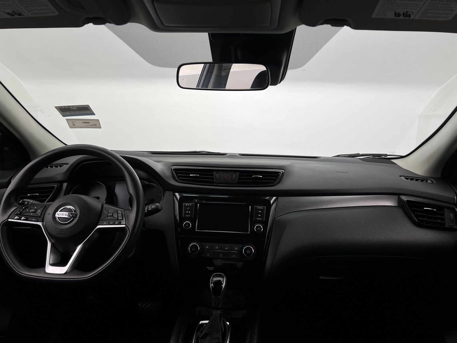 Thumbnail: 2020 Nissan Rogue Sport - 3