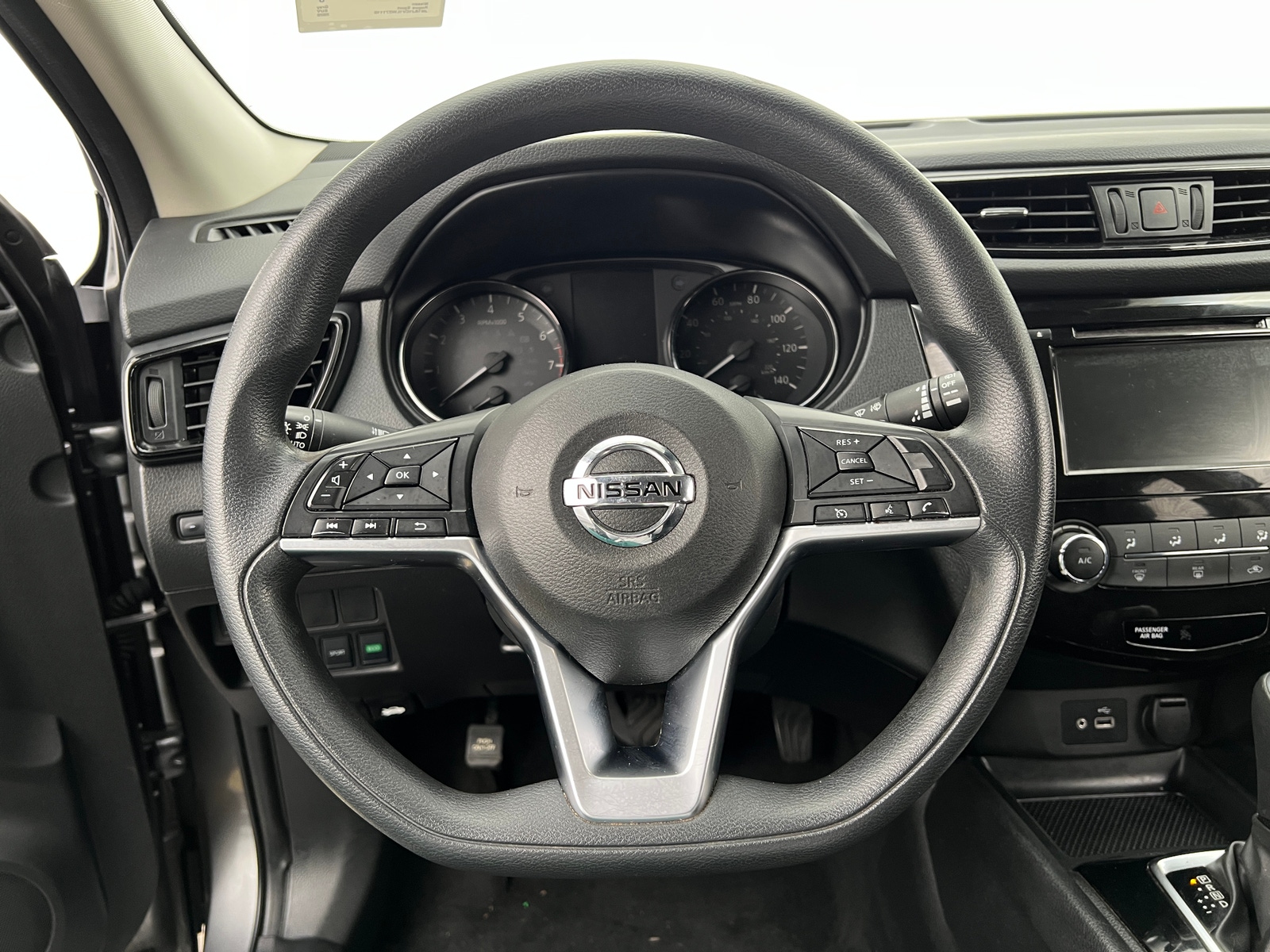 Thumbnail: 2020 Nissan Rogue Sport - 5