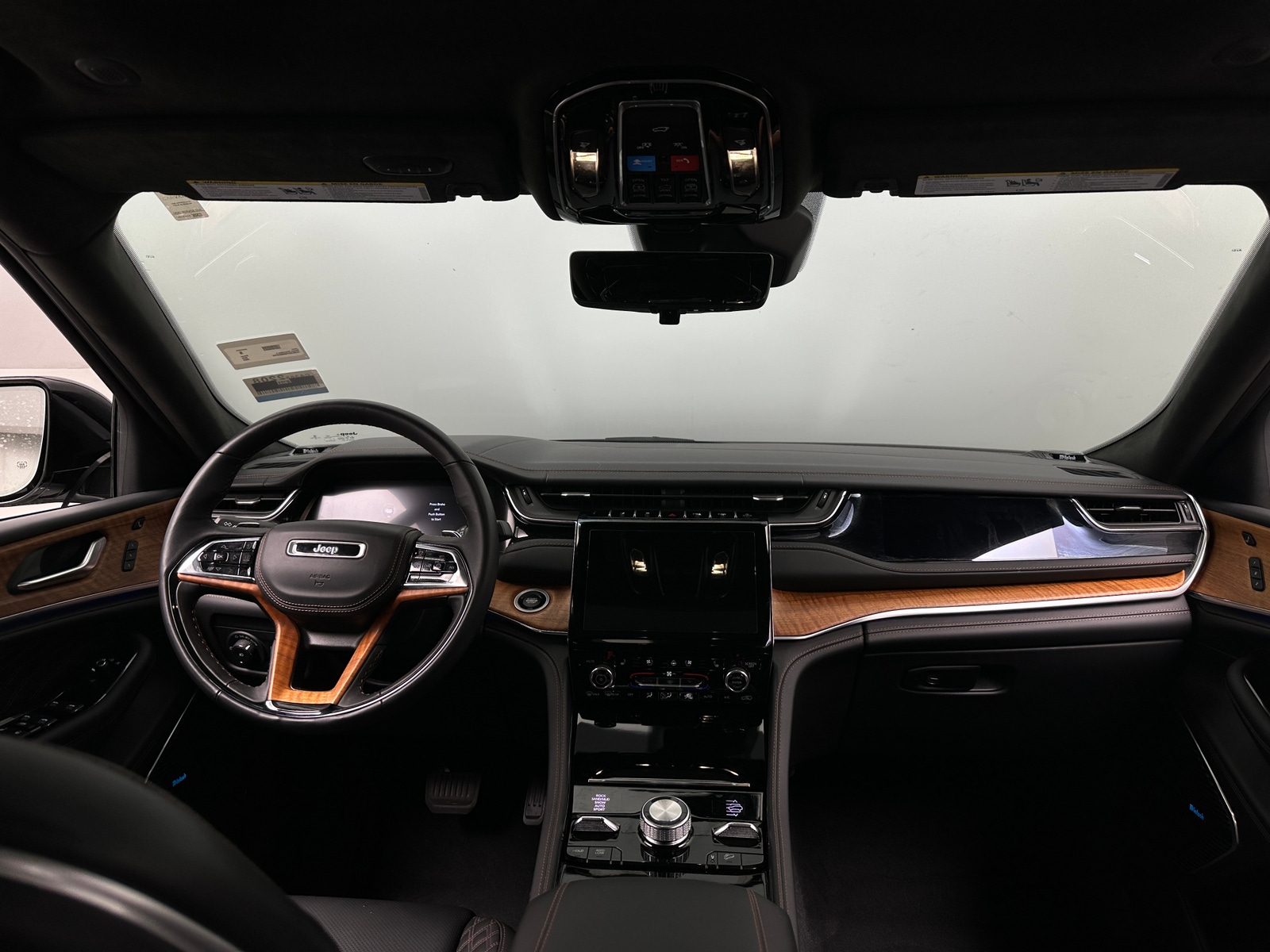 Thumbnail: 2022 Jeep Grand Cherokee L - 2
