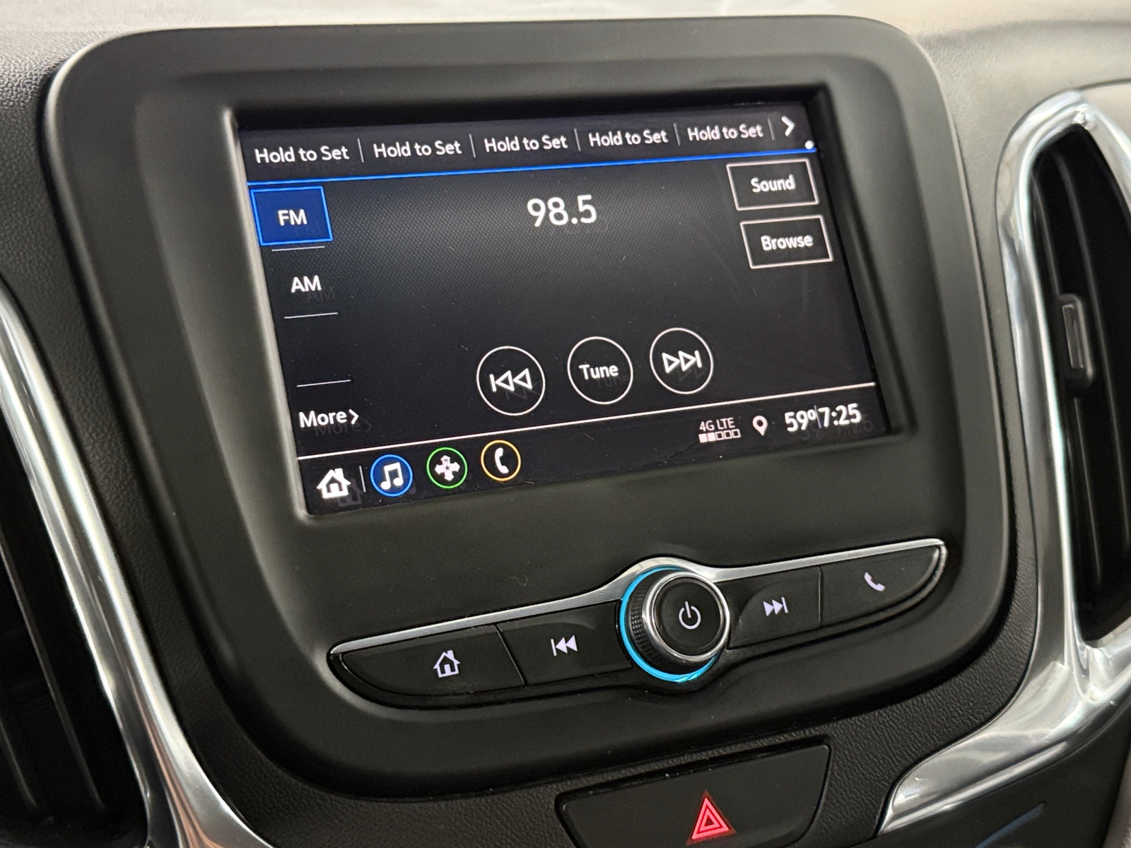 Thumbnail: 2021 Chevrolet Equinox - 4
