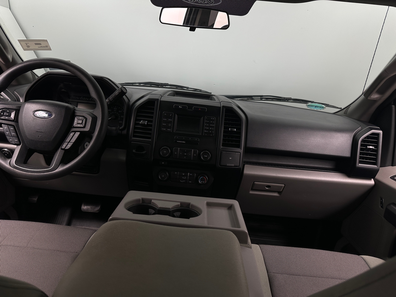 Thumbnail: 2016 Ford Econoline - 3