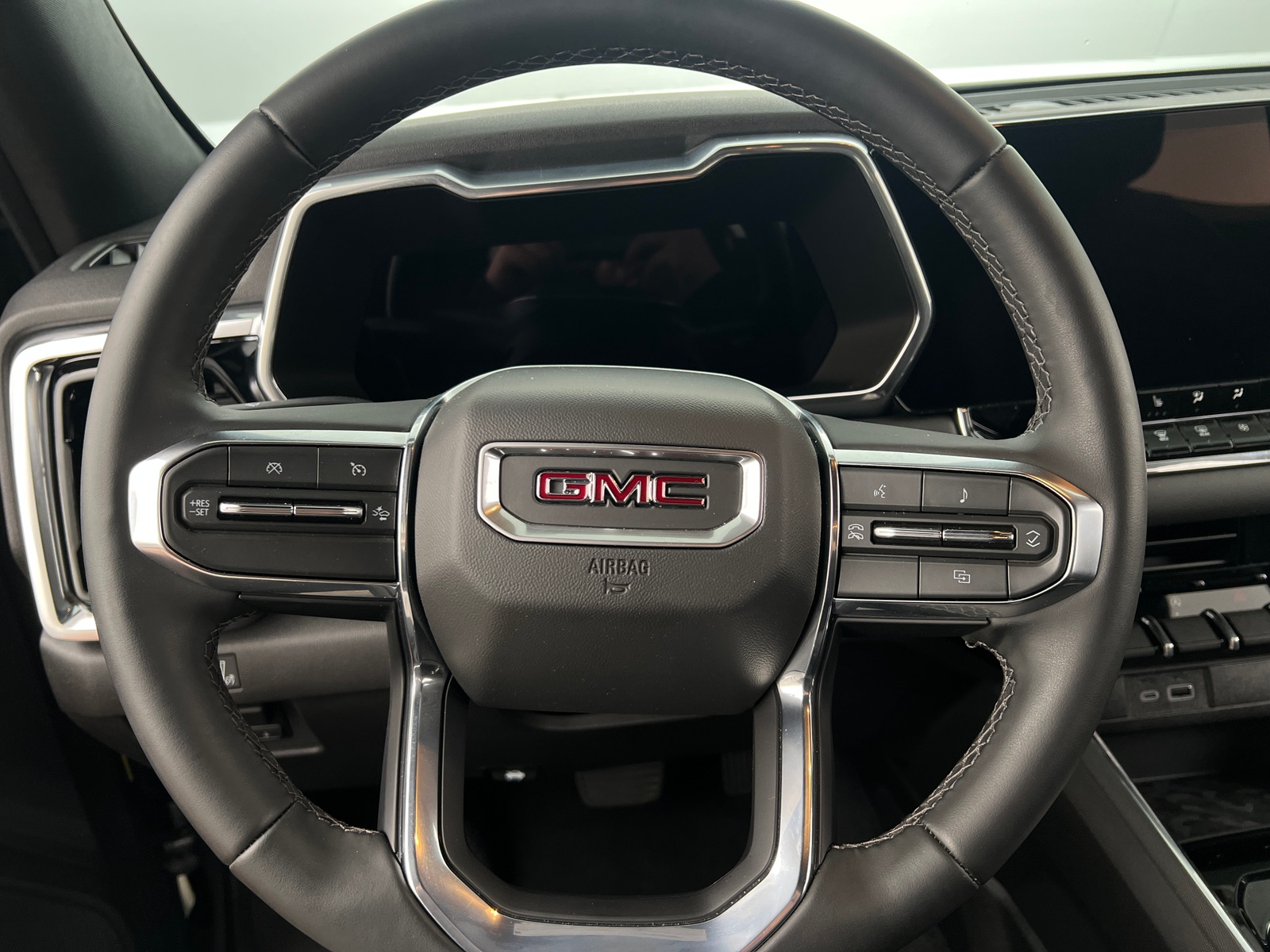 Thumbnail: 2024 GMC Canyon - 5