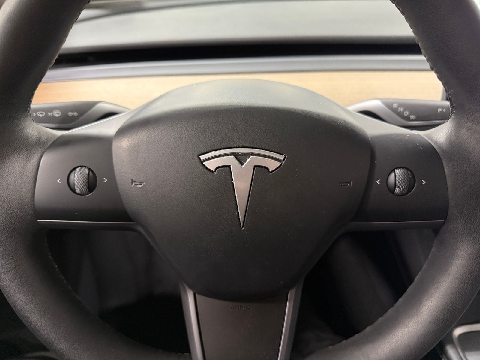 Thumbnail: 2025 Tesla Model Y - 4