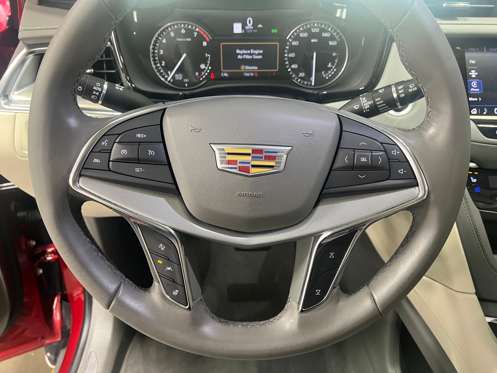 Thumbnail: 2021 Cadillac XT5 - 4