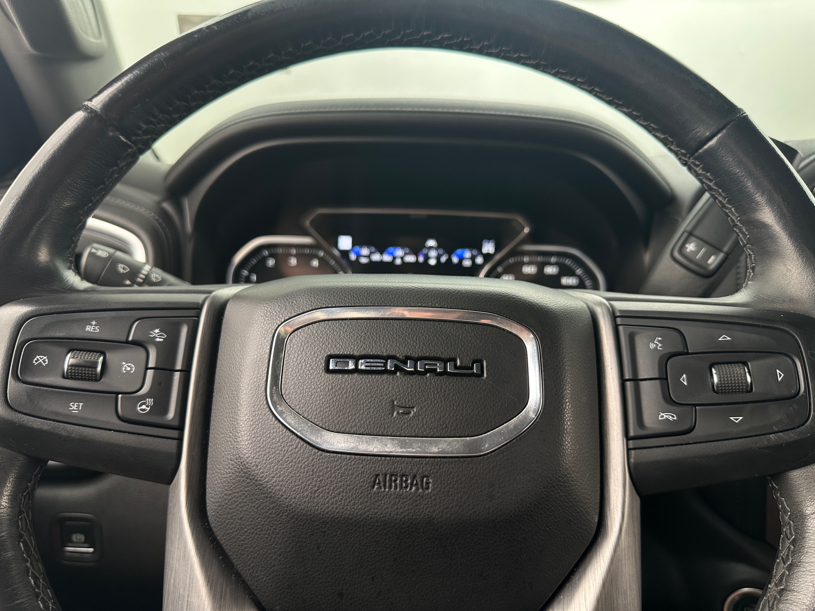 Thumbnail: 2020 GMC Sierra 1500 - 4