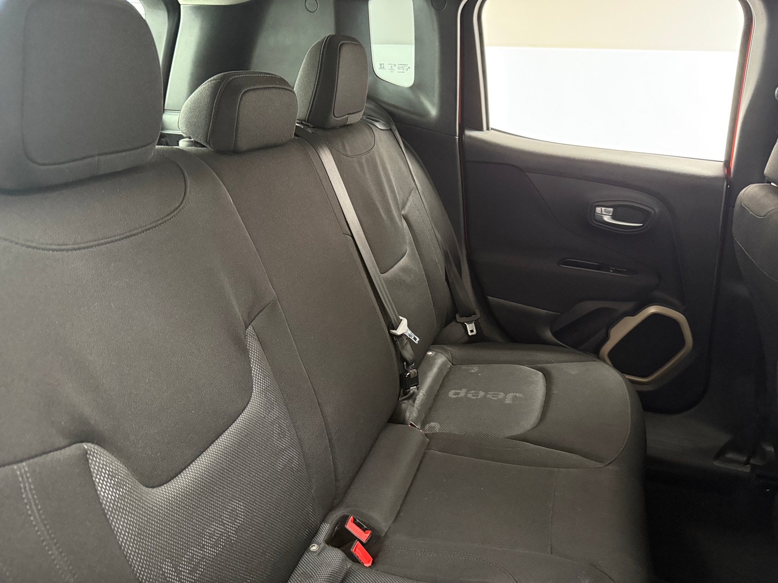 Thumbnail: 2015 Jeep Renegade - 6