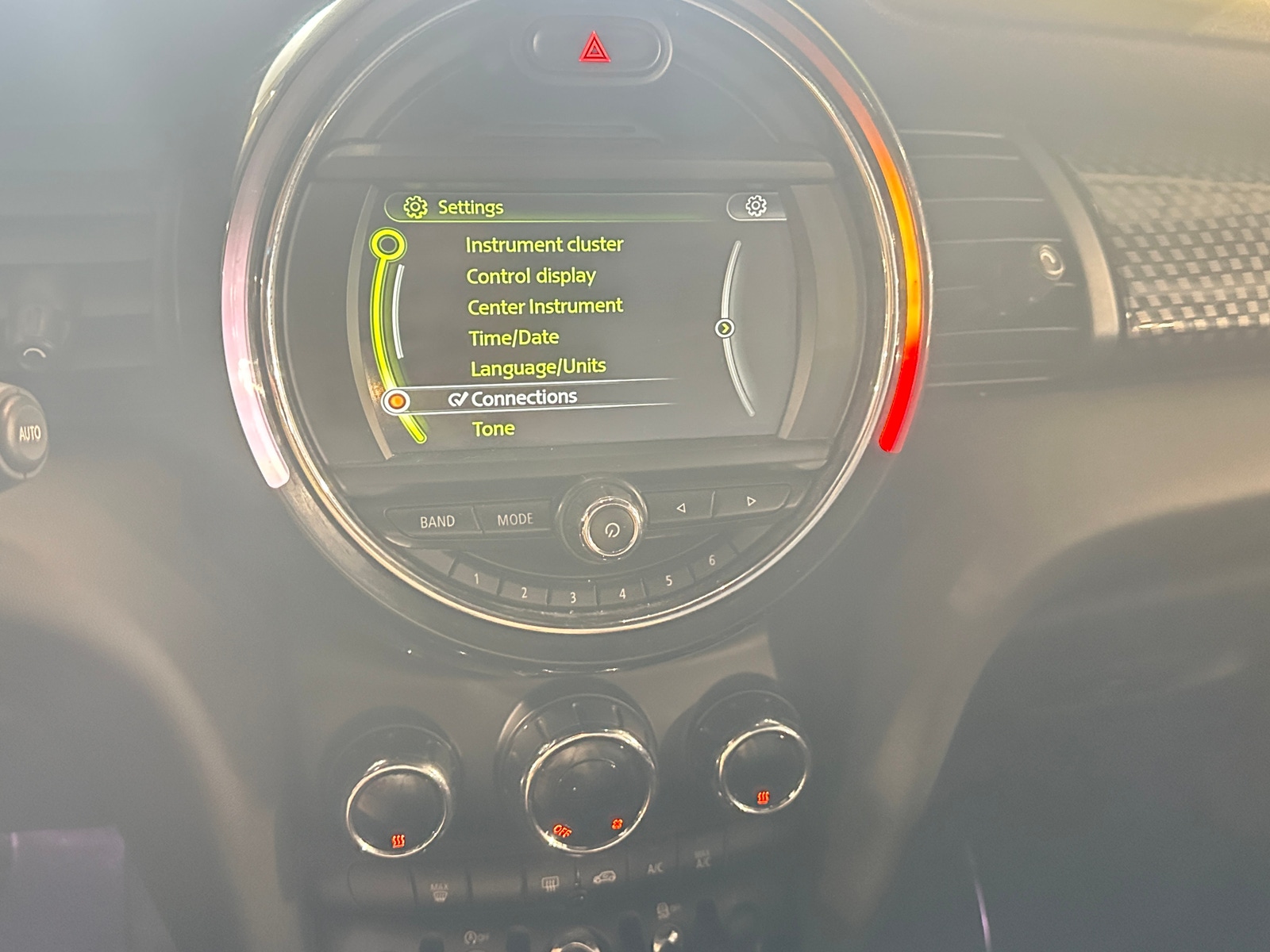 Thumbnail: 2017 MINI Cooper Convertible - 3